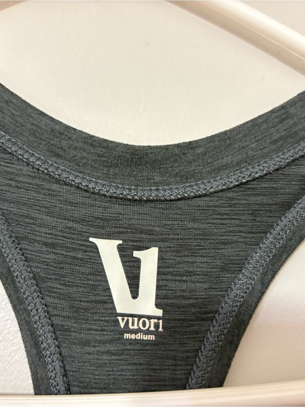 Vuori Lux Performance Tank Gray Racerback Workout Yoga Athletic Top Size Medium - Picture 5 of 9